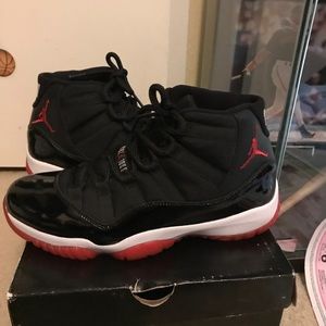 Nike air Jordan 11 bred sz 8.5